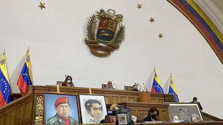 APLANADORA DEL PSUV lo arropa todo: Asamblea de MADURO designa comisiones permanentes