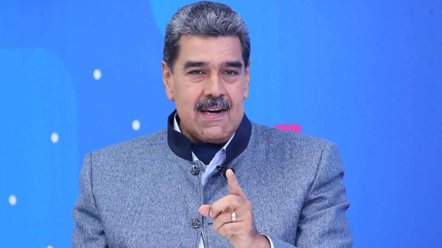 Gobierno sigue “de cerca” el accidente del helicóptero donde viajaba el presidente de Irán