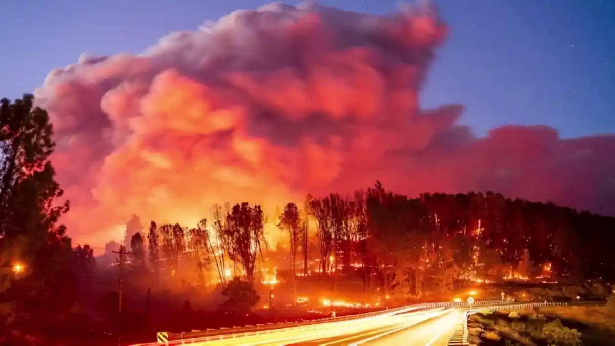 Ordenan MÁS EVACUACIONES OBLIGATORIAS por incendios forestales en California