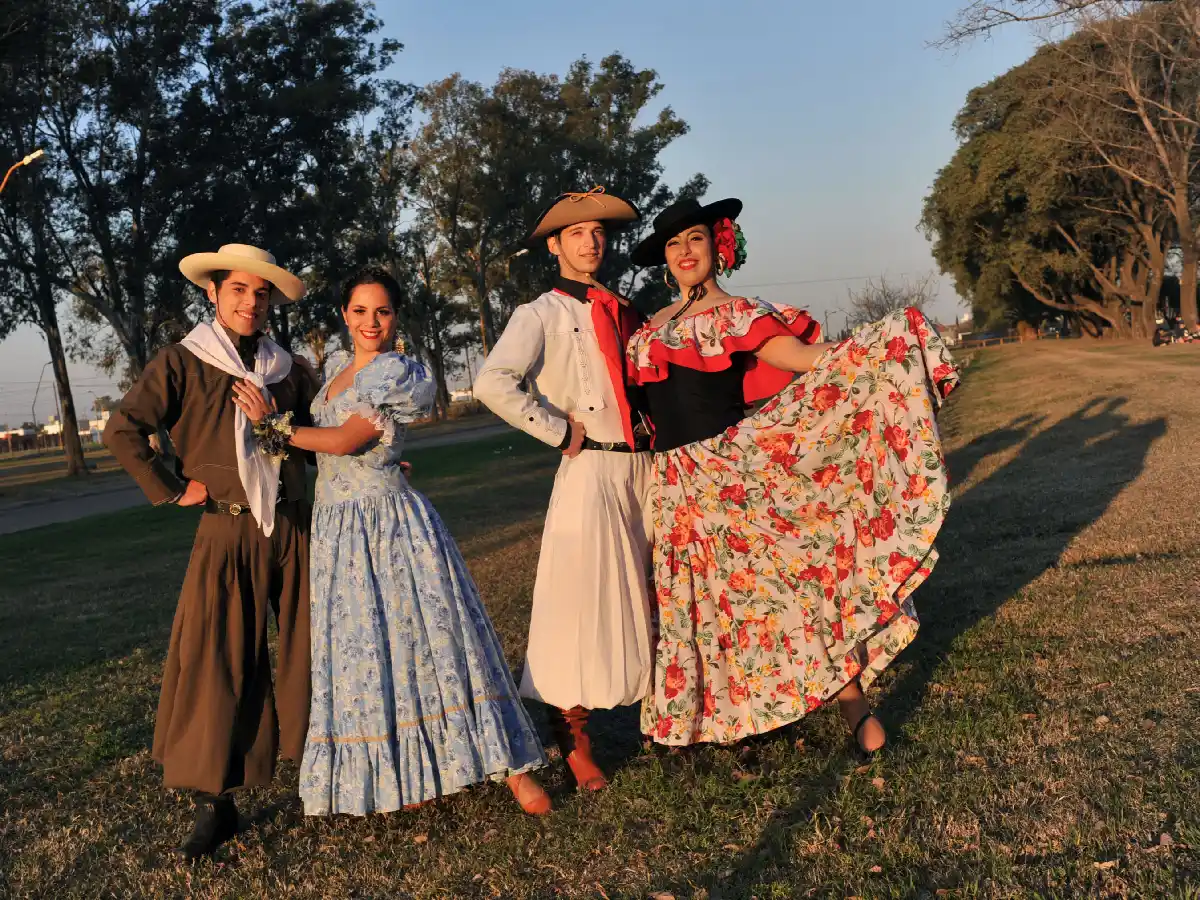 Se viene el interprovincial de folclore en Bomberos