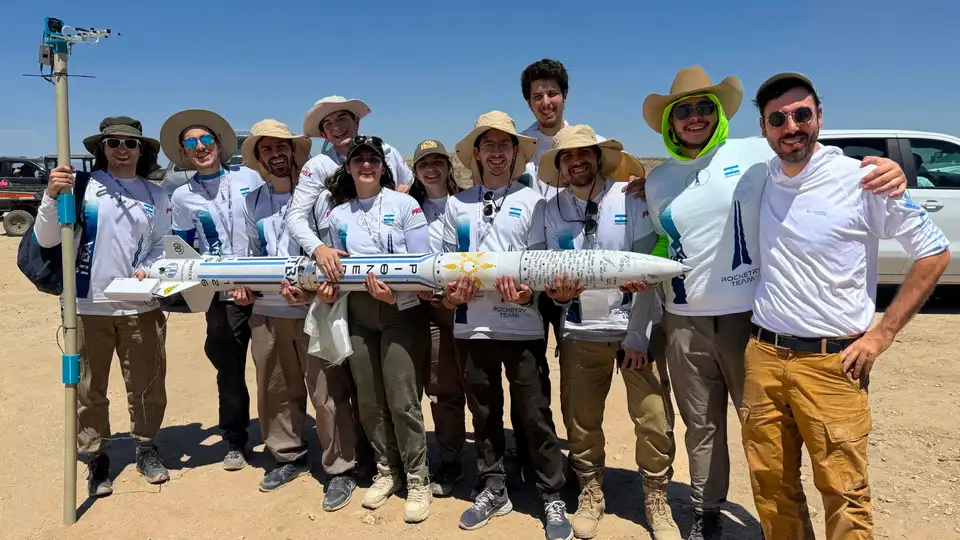 Estudiantes argentinos diseñaron un cohete supersónico para competir en EE.UU y apuntan a romper la barrera del sonido