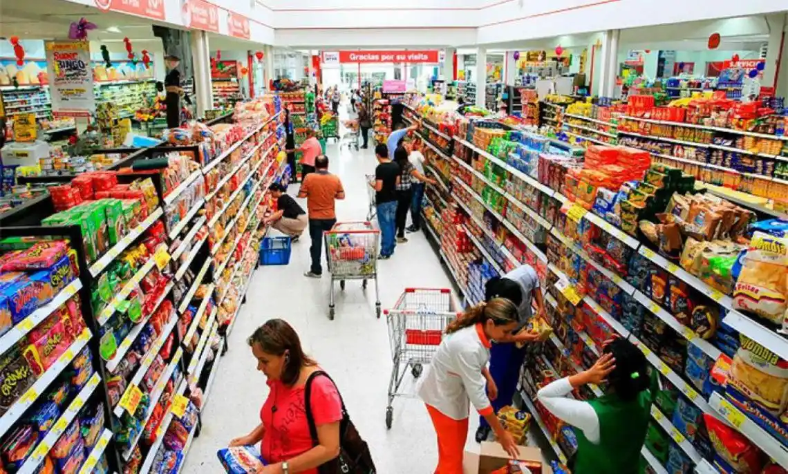 Inflación: Supermercados y mayoristas van a remarcar precios