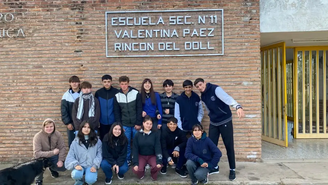 Escuela Nº11 Valentina Paez ubicada en Rincón del Doll