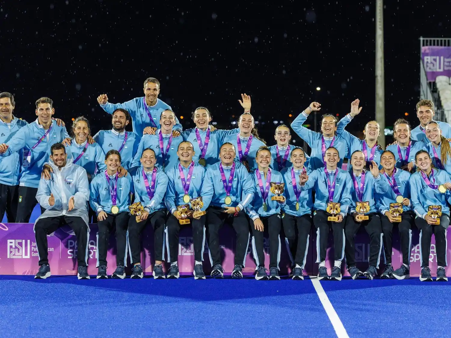 Las Leoncitas ganaron el oro en los Panamericanos Junior.Foto:CAH