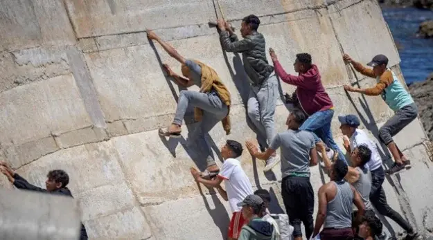 Una postal del drama de los migrantes africanos. Fotografía: Agencia Noticias Argentinas (VN).