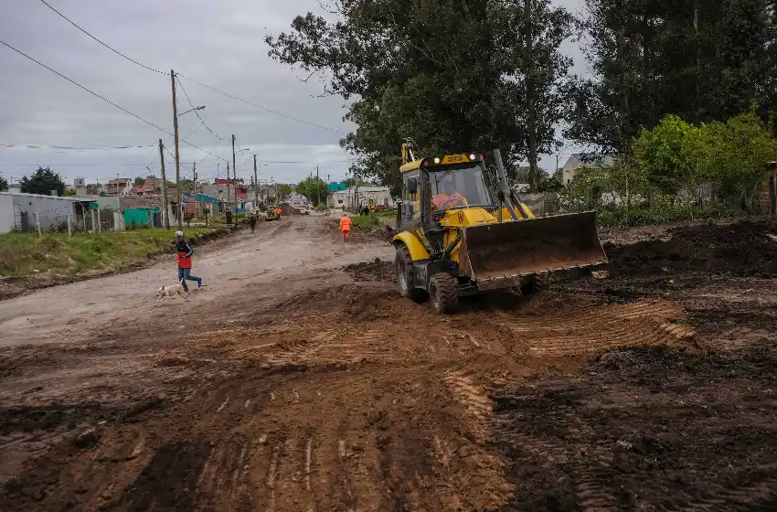 Comenzaron obras de asfalto en el barrio Nuevo Golf