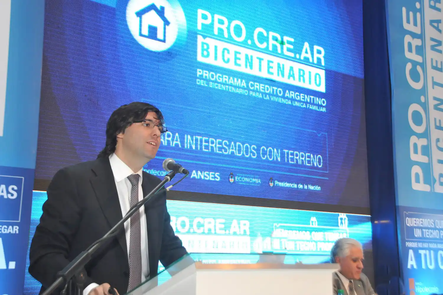 Bossio apuntó contra los especuladores de los precios de materiales para el Procrear