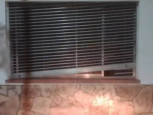 Desconocidos ingresaron a un edificio municipal y activaron un operativo policial