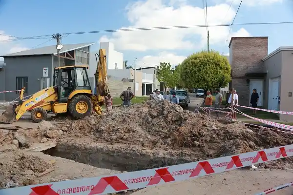 Terminaron las tareas provisorias en el caño y reimpulsan el agua