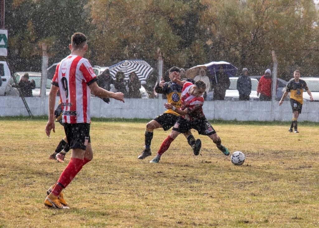 Vibrante empate en el Complejo
