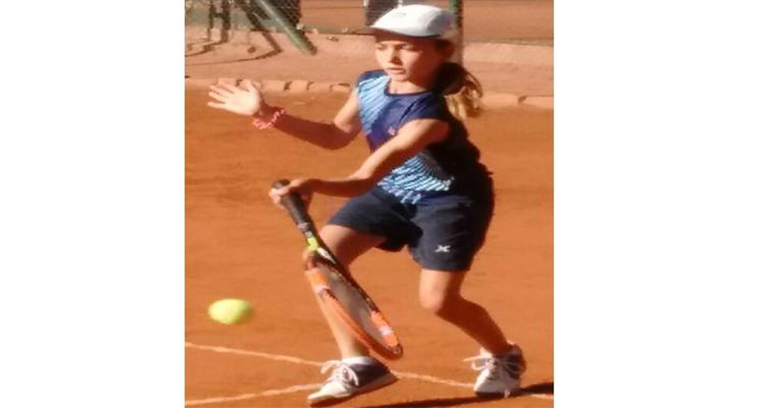 Candela Vázquez se presentó en el Argentino por equipos U12