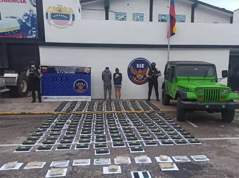 En Táchira: detienen a una NARCOPAREJA con más de 200 kilos de cocaína de alta pureza