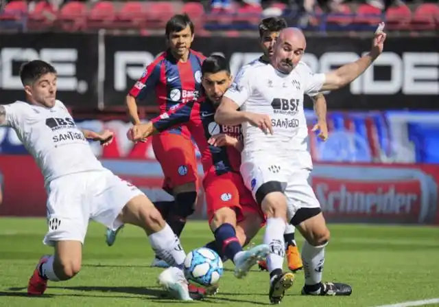 Central Córdoba de Santiago dio la nota: goleó a San Lorenzo en su propia casa y se ilusiona