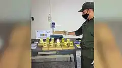 Paraná :viajaban con 14 kilos de droga dentro de un taxi