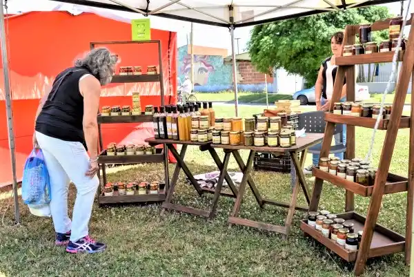 Hasta las 14 funcionará el “Mercados Bonaerense” en la Vieja Estación
