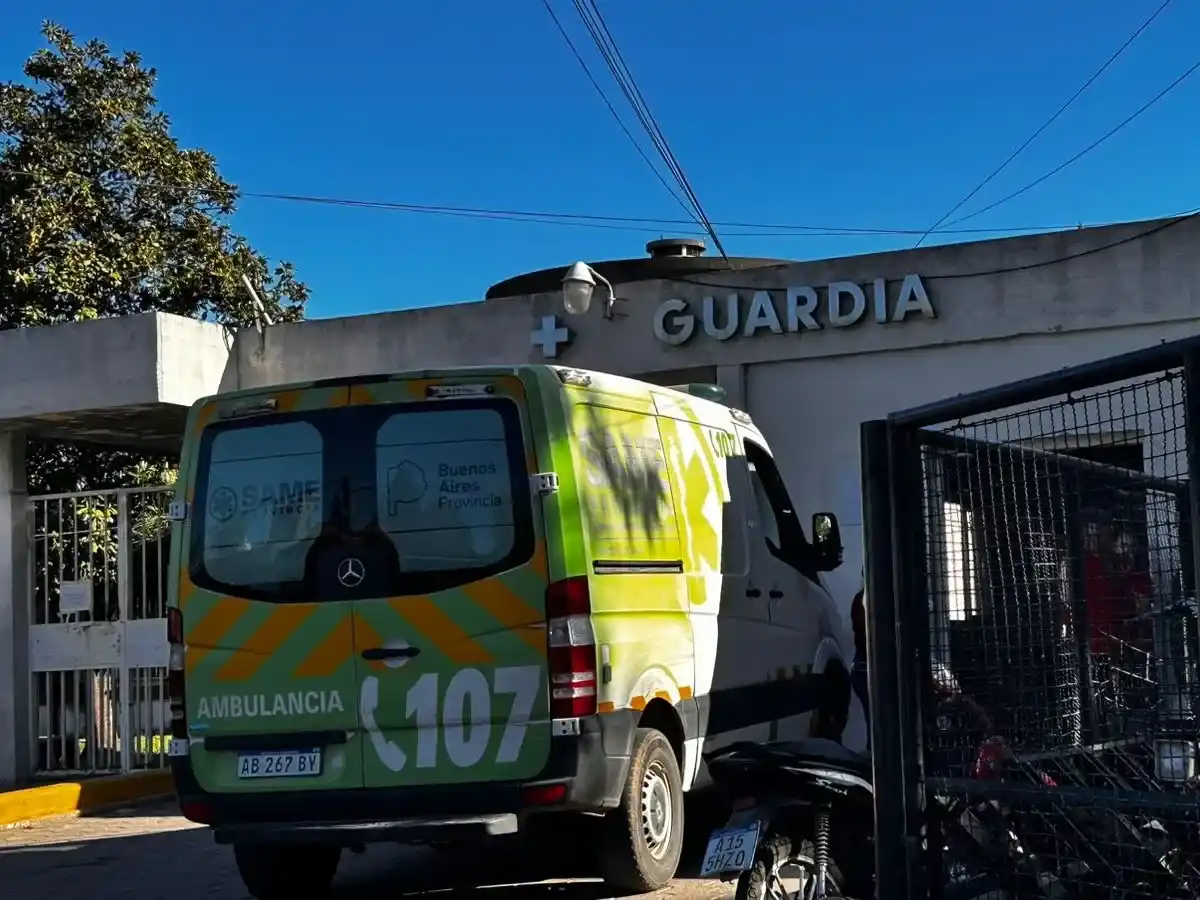 Una mujer fue trasladada al Hospital.