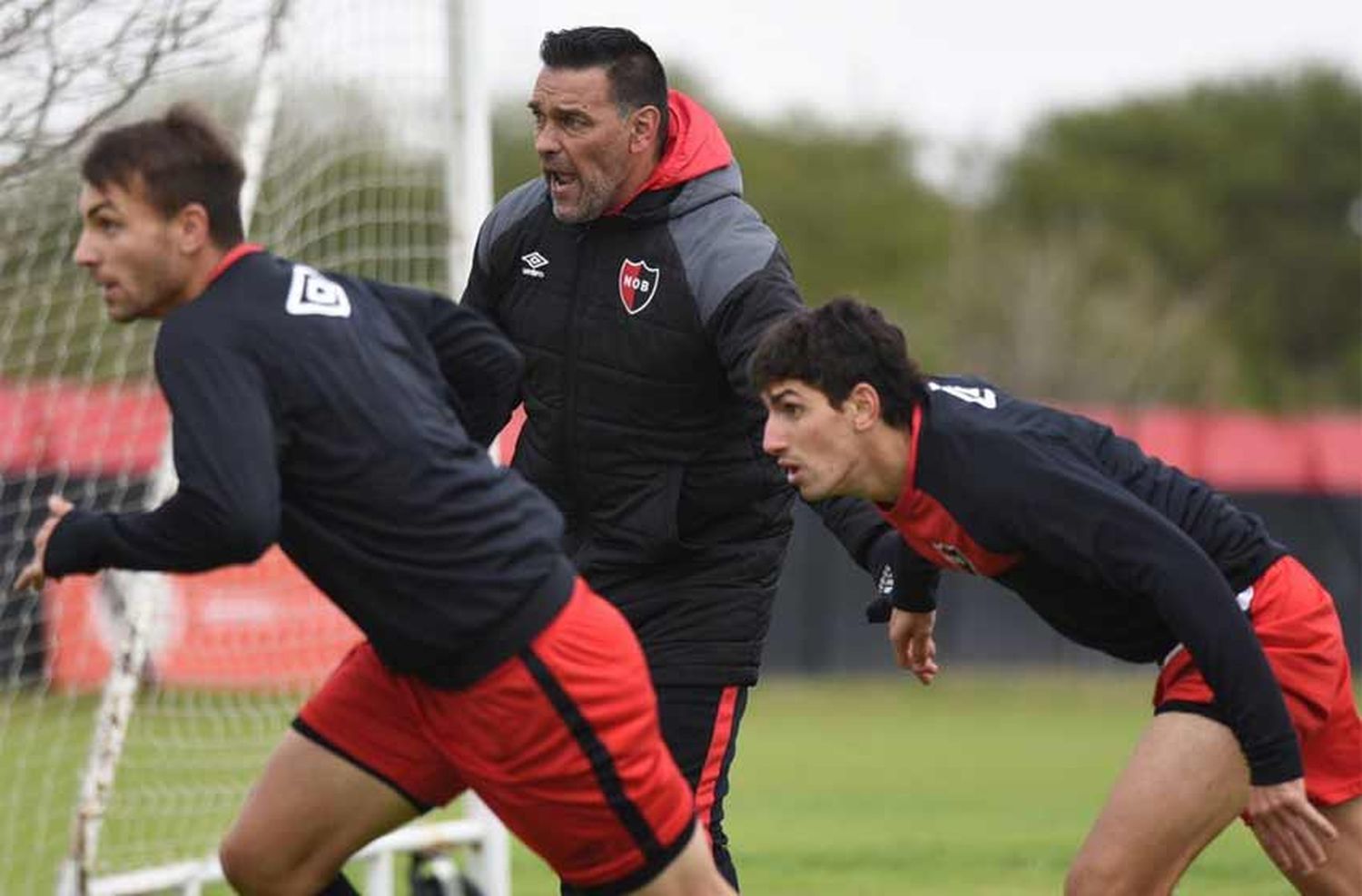 Newells arranca la última semana previo al debut con equipo casi definido