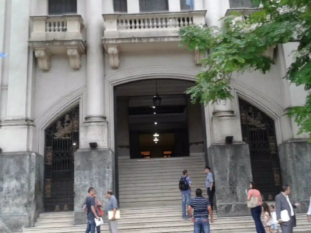 Un presunto homicida se escapó de los Tribunales de Santa Fe