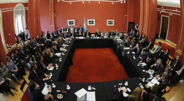 Provincia firmó con Nación devolución de fondos 