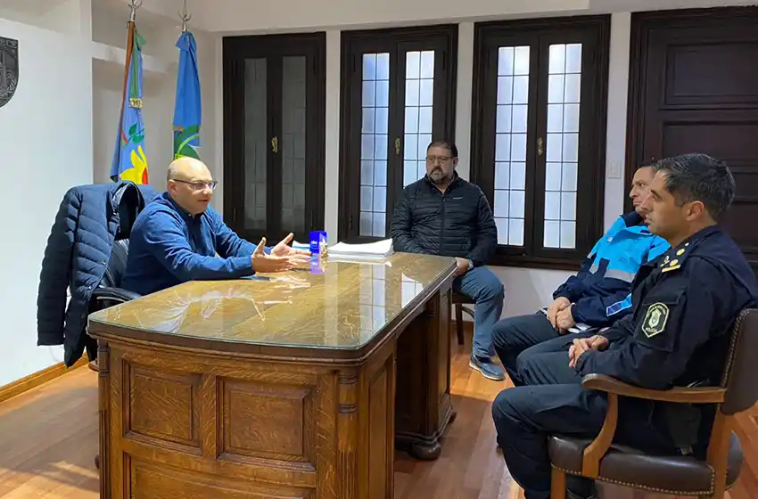 Reino se reunió con las nuevas autoridades de la policía