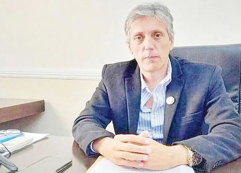 Cr. Álvaro Sierra, especialista en finanzas