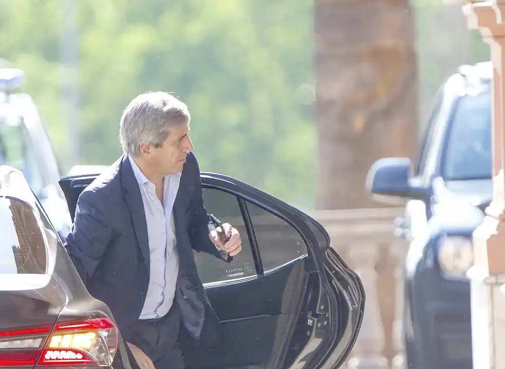 Luis Caputo volvió a hablar sobre la industria tras los dichos de la UIA.