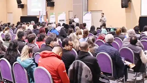 Se desarrolló una jornada sobre inteligencia artificial para agentes municipales