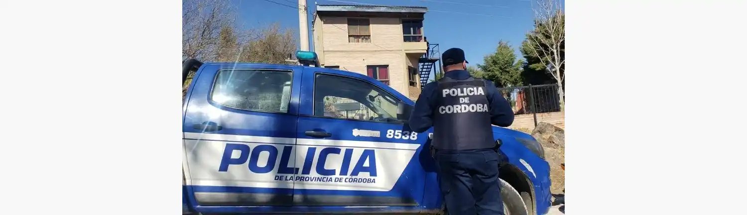 Una menor de 10 años murió luego de caerse de unas hamacas de una plaza de la localidad cordobesa de Villa Allende