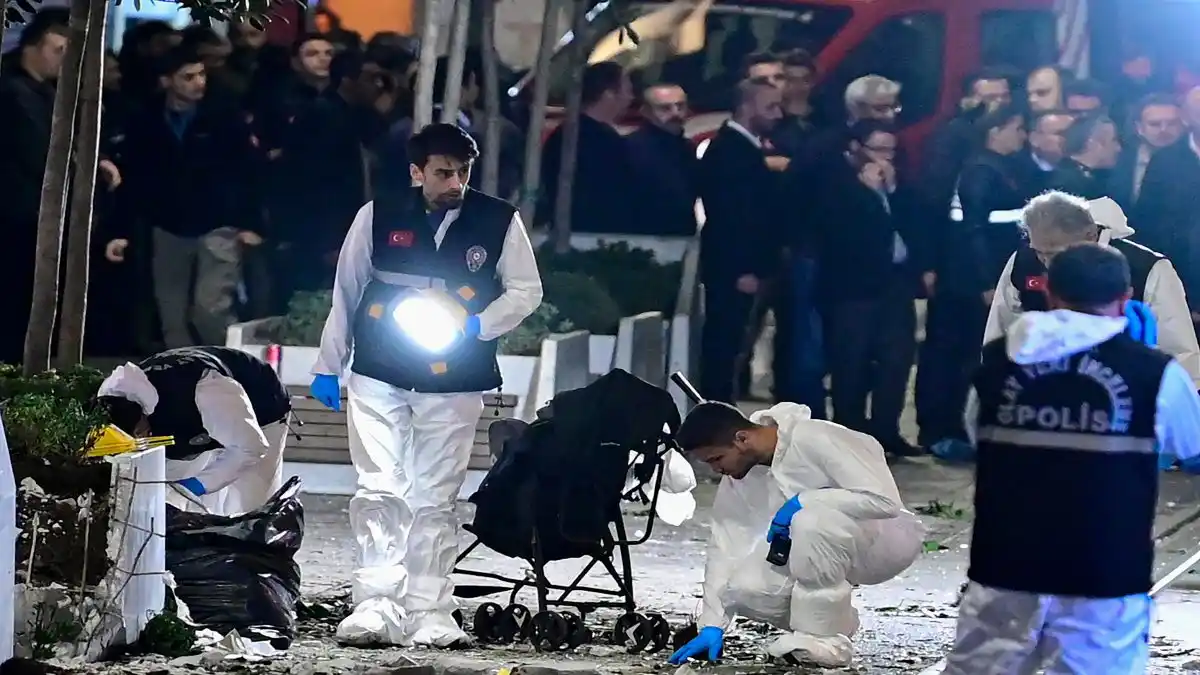 FUE UN ATAQUE TERRORISTA: la explosión en Estambul que dejó 6 muertos la provocó «una kamikaze» (+ Fotos)