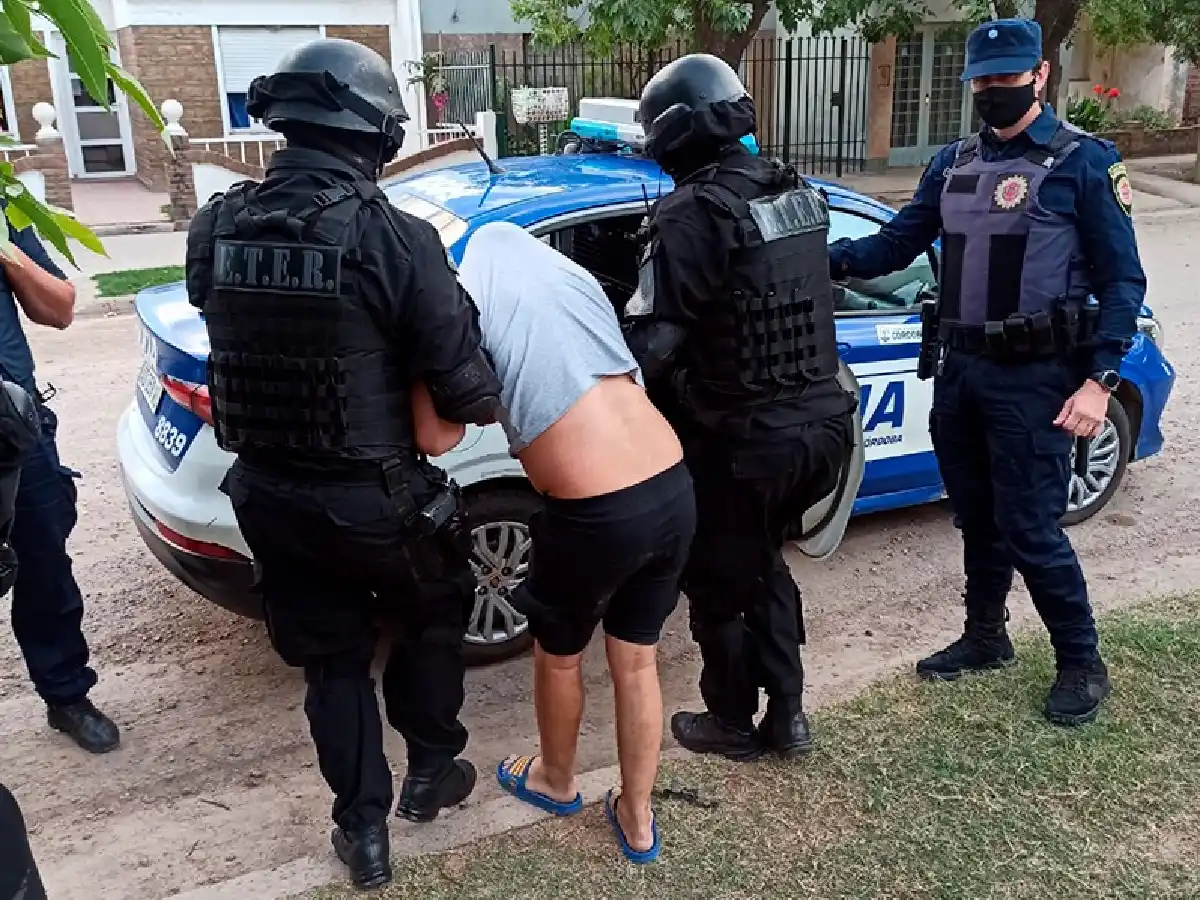 Acusado de abuso de armas,  otra vez detienen a “Pocholito”   