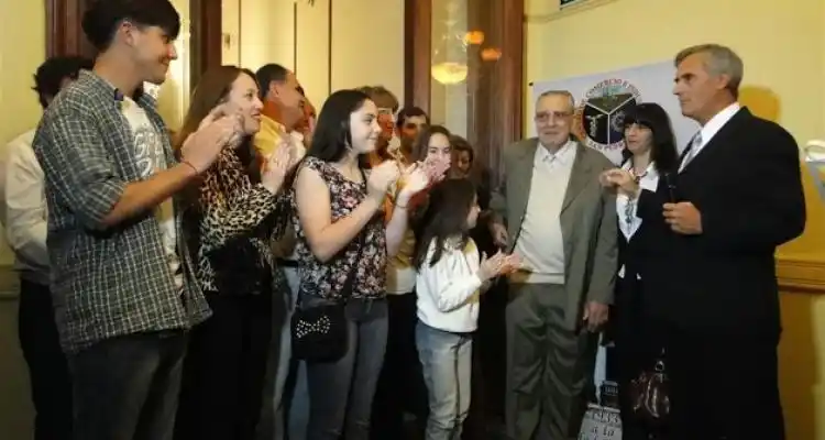 En sus 80 años, el Centro de Comercio homenajeó a Bonetti