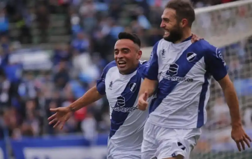 Alvarado se metió en la final por el ascenso a la B Nacional