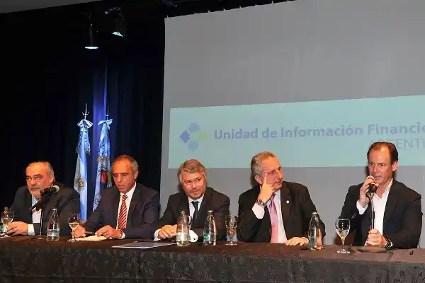 Entre Ríos integrará una agencia para la lucha contra el lavado de dinero