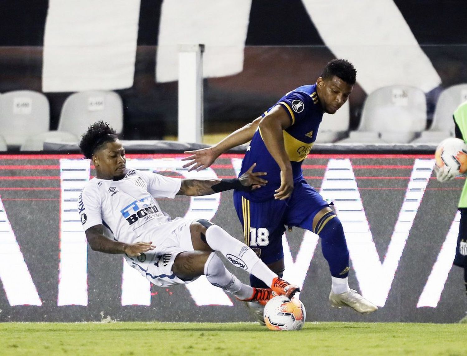 Sin respuestas anímicas ni futbolísticas, Boca se despidió siendo goleado en Brasil