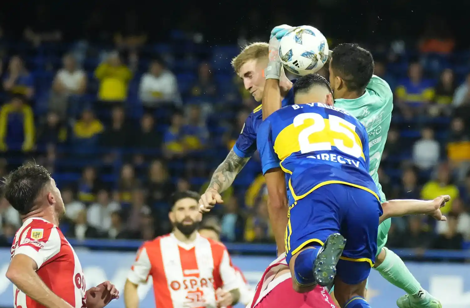Valentini, Valdez y Romero; en defensa.