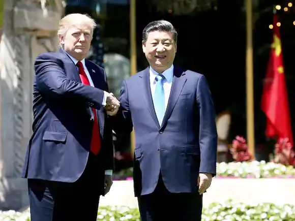 Trump anunció que planea sellar un pacto comercial con Xi Jinping en Corea del Sur y viajar a China el año que viene