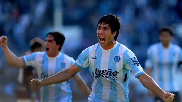 Racing venció a San Lorenzo en el clásico y agranda su ilusión en el Torneo de Transición