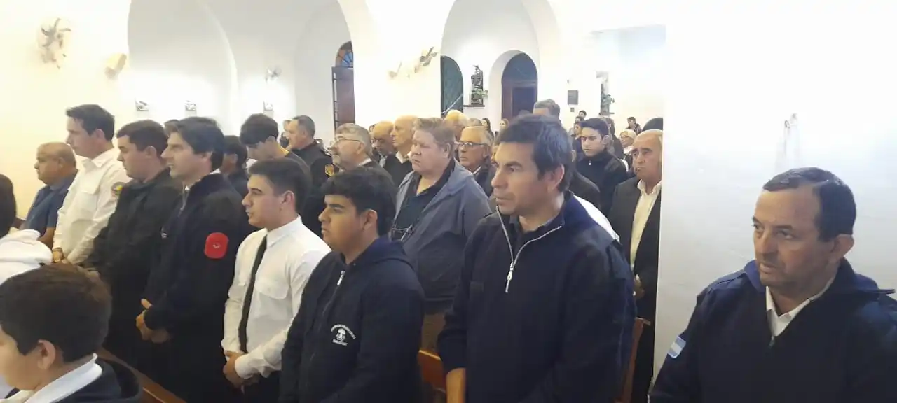 Se conmemoró con una emotiva misa el 51° aniversario de los Bomberos Voluntarios de Gualeguay