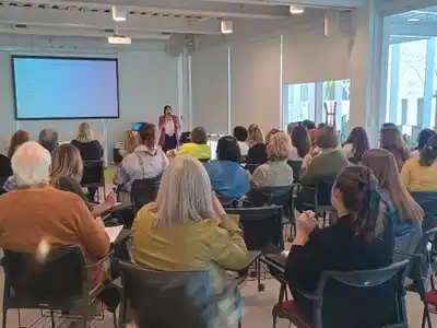 “La vida no se jubila, se transforma”: una charla sobre envejecimiento activo en el marco de Flama 2025