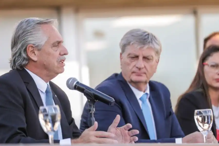 Alberto Fernández calificó a Milei como "energúmeno" y apuntó contra quienes dan "por muerto" al Frente de Todos