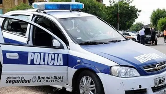 Berisso: Roban e incendian una escuela a metros de la comisaría