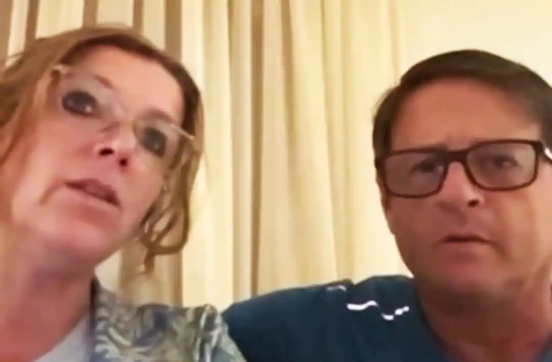 Valeria Demario y Gustavo Duclos, propietarios de un monoambiente en la ciudad balnearia de Pinamar