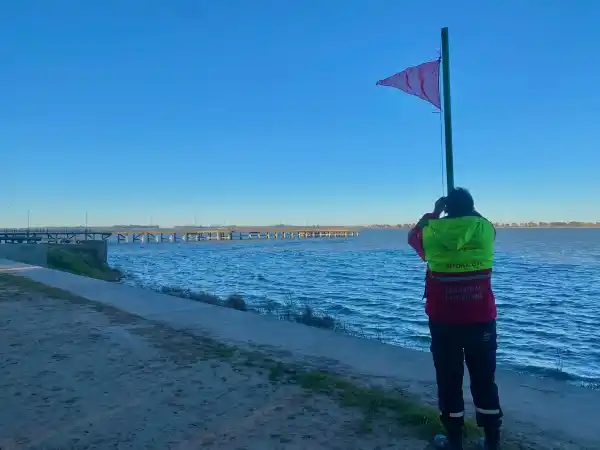 “Cianosemáforo”: la provincia emitió un alerta roja para Chascomús y otros municipios