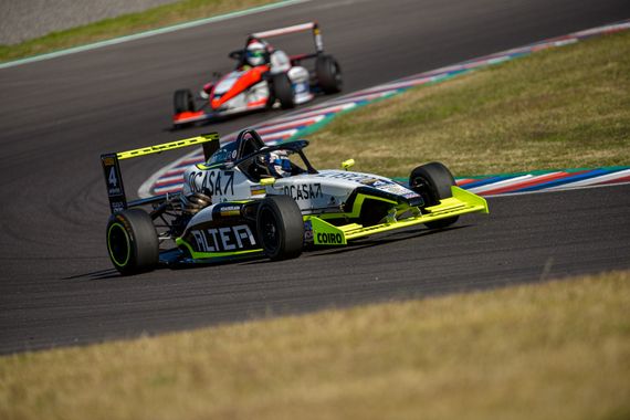 Tiago también subió al podio