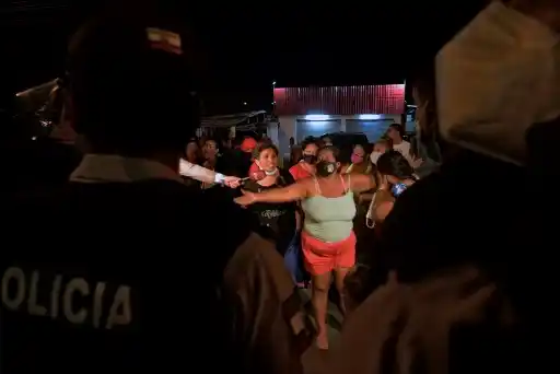 PARA EVITAR OTRA BARBARIE: Ecuador activa comités de seguridad para controlar motines en  cárceles