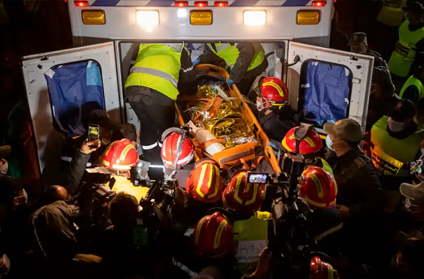 Lamentable final: no lograron rescatar con vida a Rayan, el nene de 5 años que cayó a un pozo de más de 30 metros