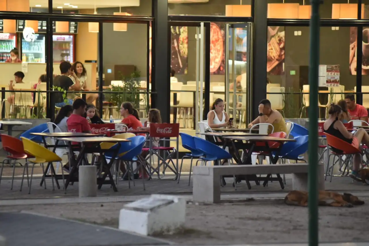 Horario de cierre: qué respondió el Municipio ante el pedido de los gastronómicos