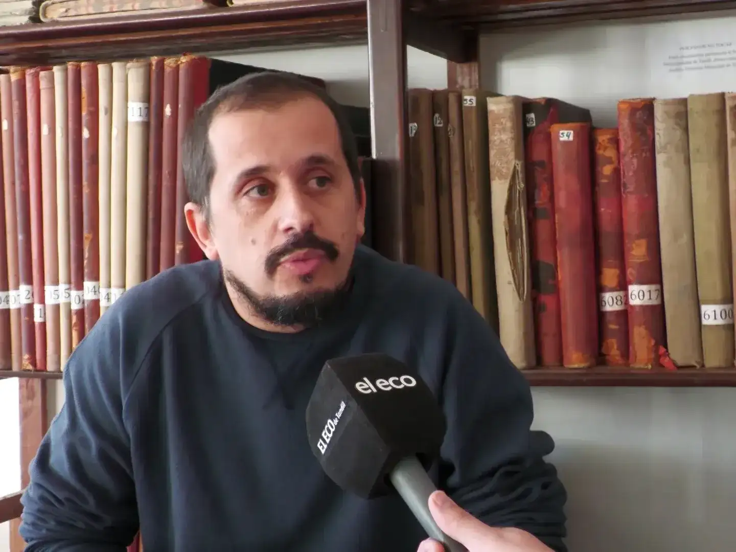 “Siempre se pueden acercar, reservarse un lugar y conversar con nosotros o con los muralistas. La idea es trabajar de manera mancomunada", explicó Llanezas.
