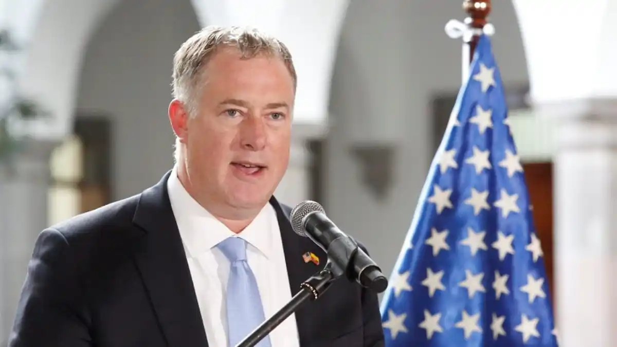 ¿PARA QUÉ? Subsecretario de Defensa de EE.UU. llega a Guyana en medio de tensiones con Venezuela