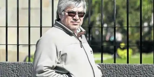Lázaro Báez contra Fariña y Elaskar 